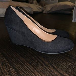 CL by Laundry Nima Wedge Size 8M